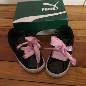 Puma toddler ribbon shoes